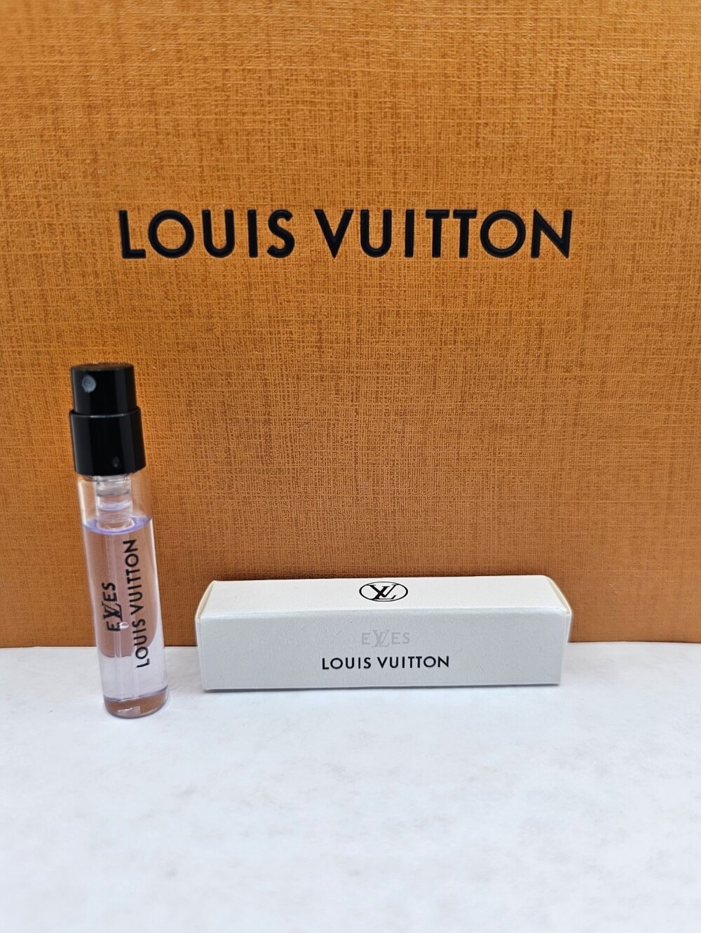 ☀️1 Btl✅️ LOUIS VUITTON ELVES FRAGRANCE💯100ML BOTTLE ➕️ 💥8pc=16ML✅️ - Picture 13 of 16